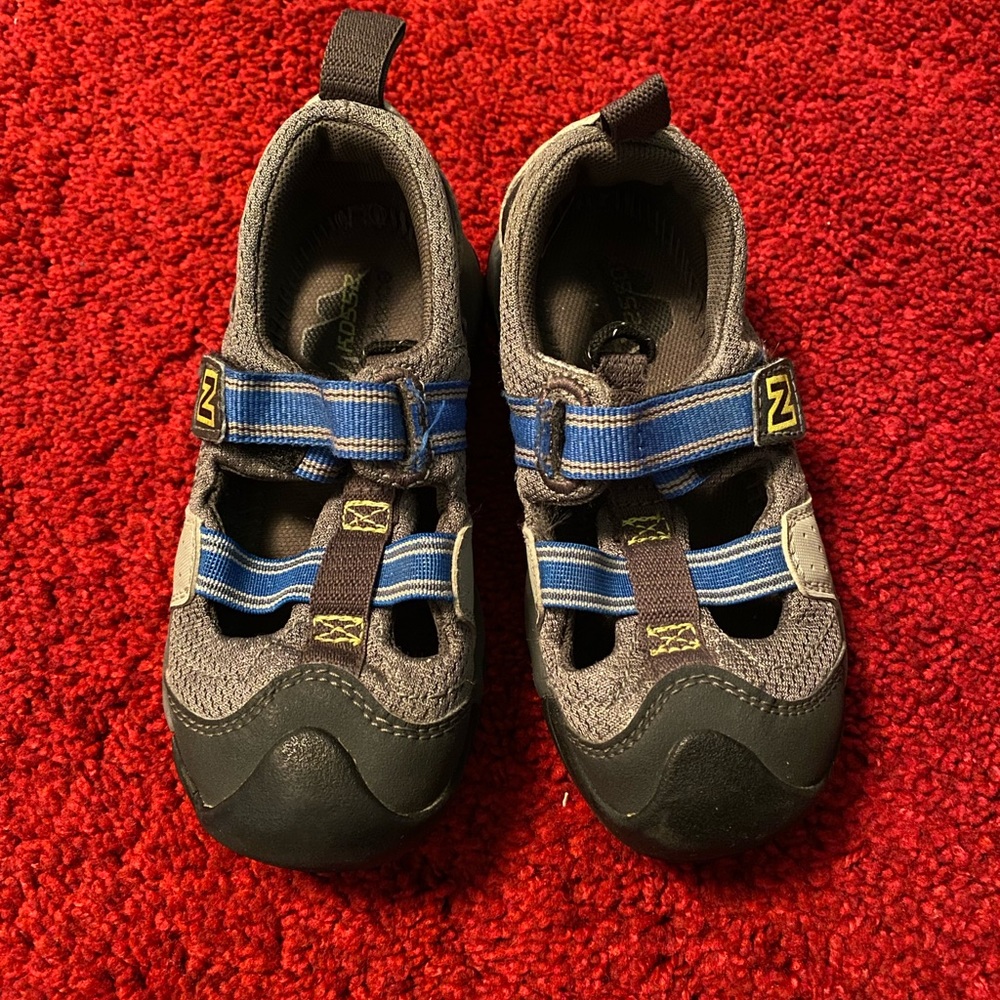Kids New Balance sandals